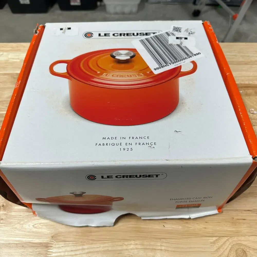 Le Creuset Enameled Cast Iron Signature Deep Round Oven, 5.25qt., Cerise NIB
